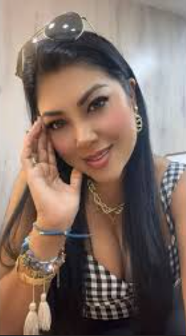 <em><strong>Victoria H.</strong></em>